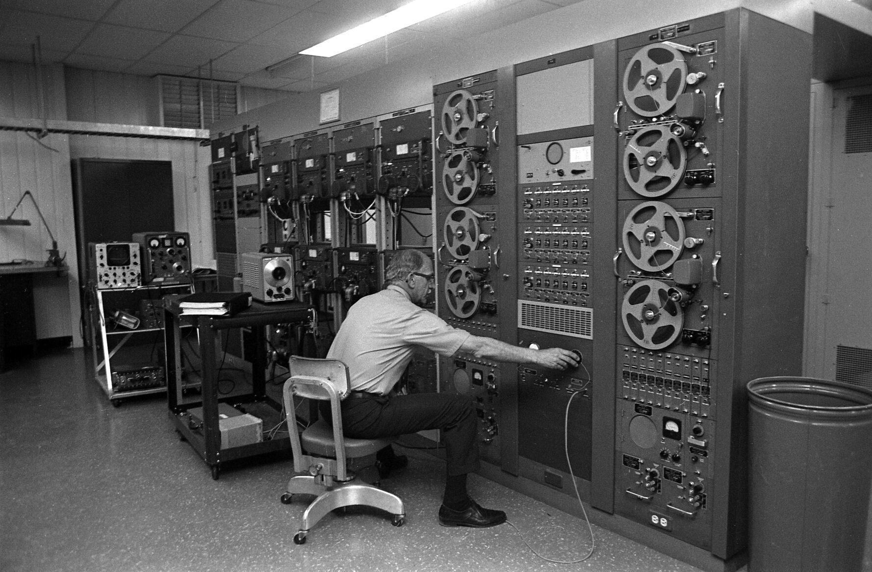 Radar Approach Control at Davis-Monthan AFB, 1970
